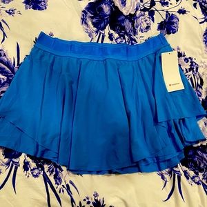 Lululemon court rival skirt